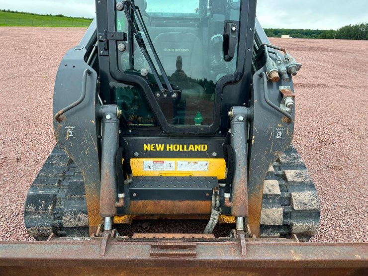 2015-new-holland-c232-image-27