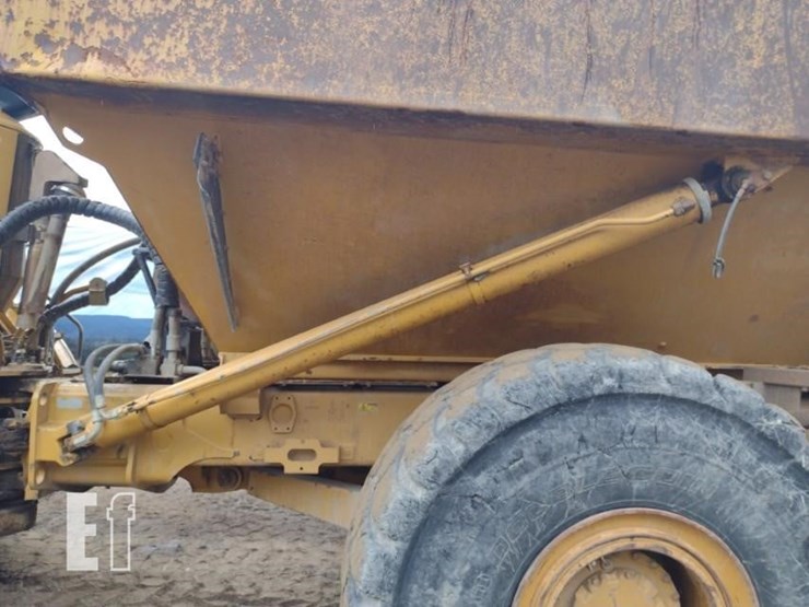 caterpillar-740-image-26