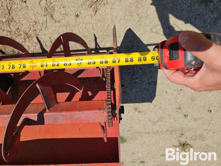 international-80-3-pt.-snow-blower-attachment-image-17