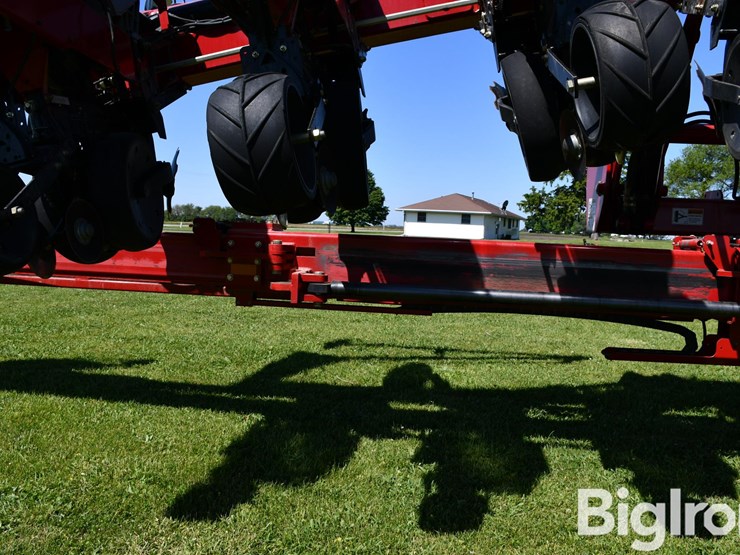 case-ih-1200-image-18