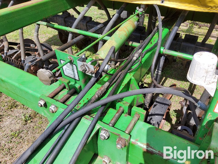 john-deere-750-image-15