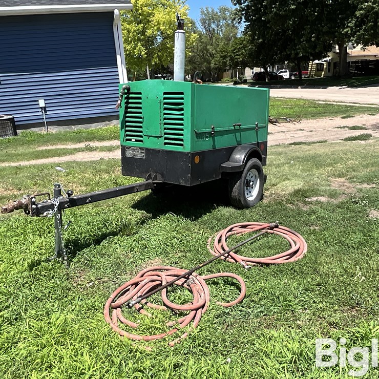JOHN DEERE 2