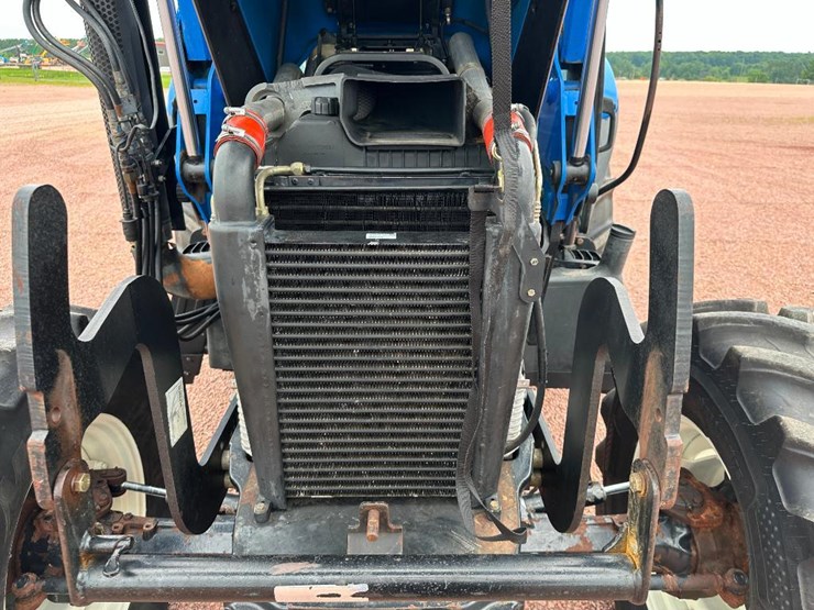 2009-new-holland-855tl-image-44