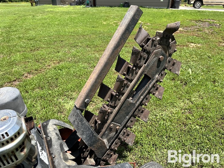 ditch-witch-1020-image-10