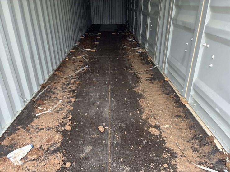 40'-hhxu328767-shipping-container-image-11
