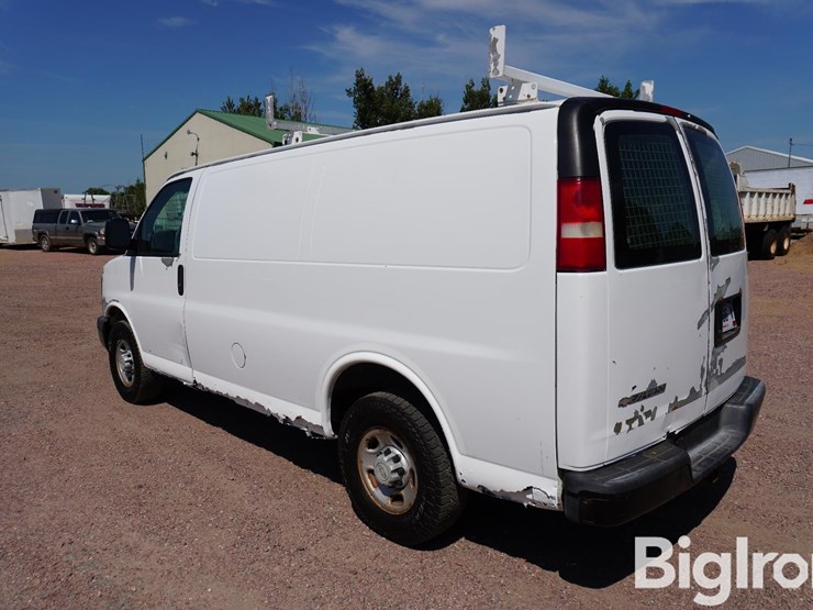2007-chevrolet-express-2500-image-7