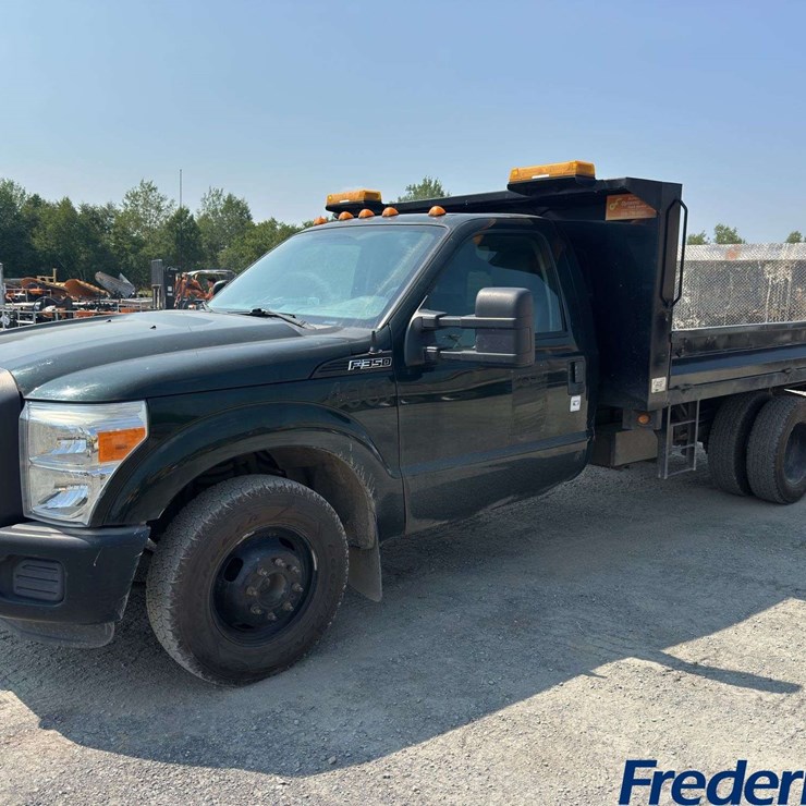 2012 FORD F350 XL