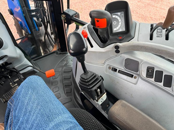 2009-new-holland-855tl-image-52