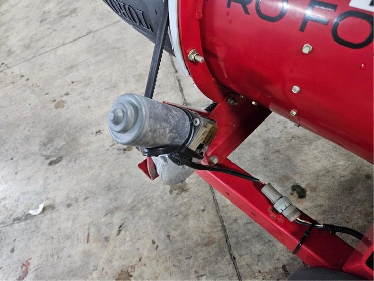 #374-•-2012-toro-pro-force-towable-blower-image-25