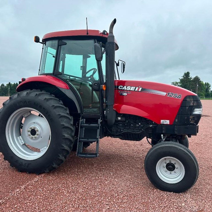 2015 CASE IH FARMALL 125A