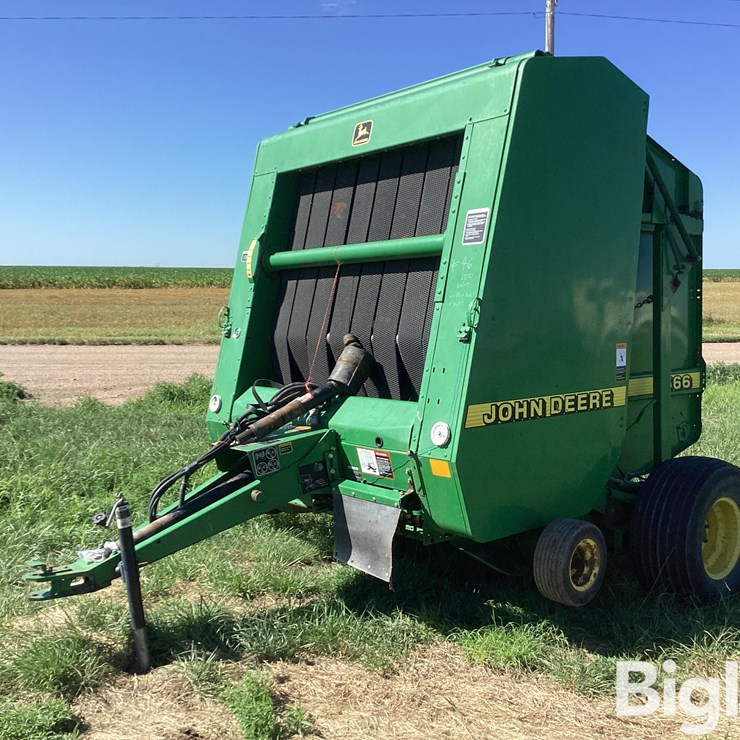 1998 JOHN DEERE 566