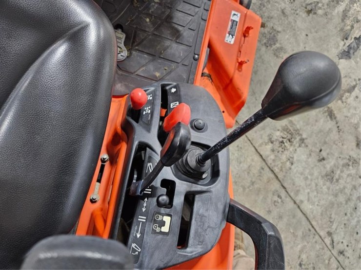 kubota-bx2380-image-30