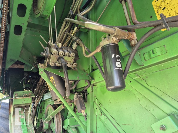 1990-john-deere-9600-image-13