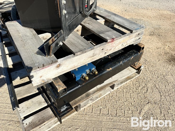 holland-5th-wheel-hydraulic-lift-image-16