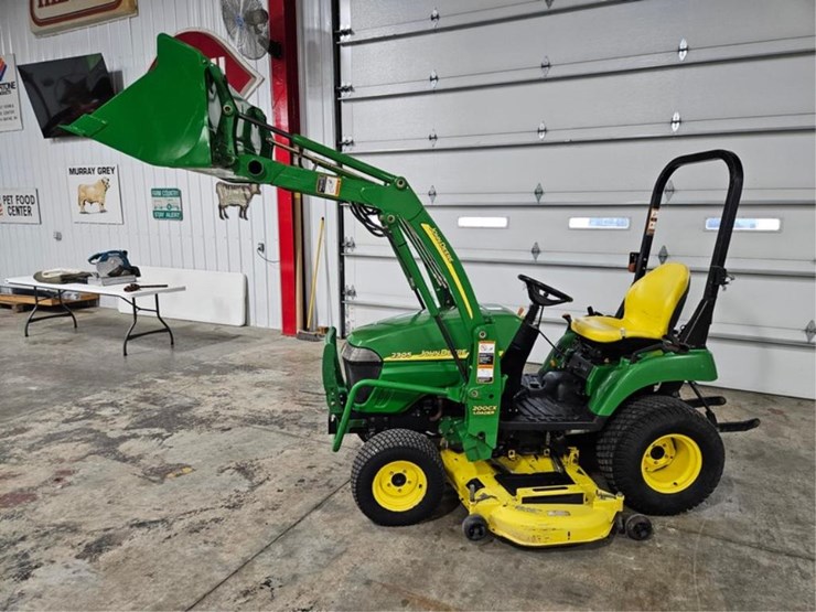 john-deere-2305-image-10