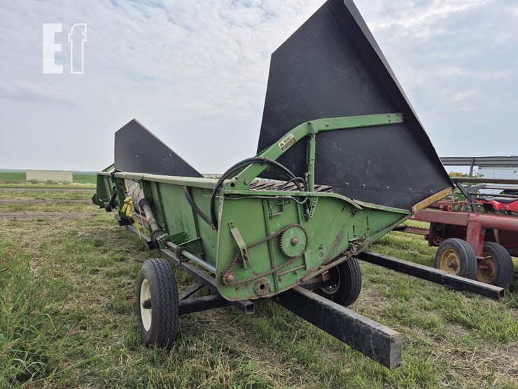 john-deere-224-image-3