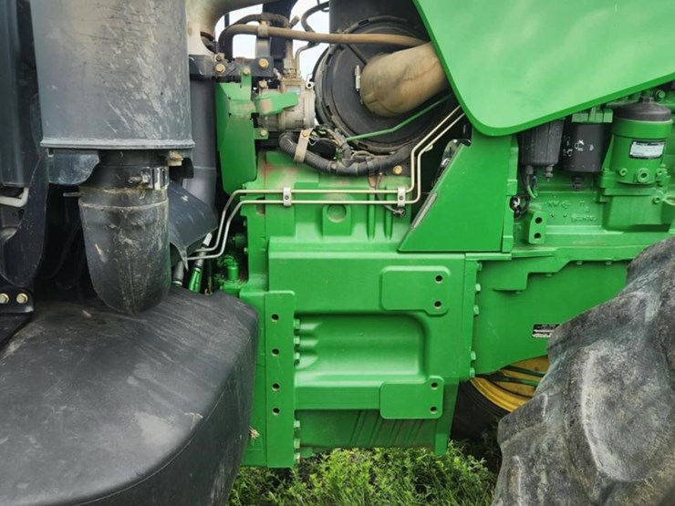 2010-john-deere-8245r-image-9