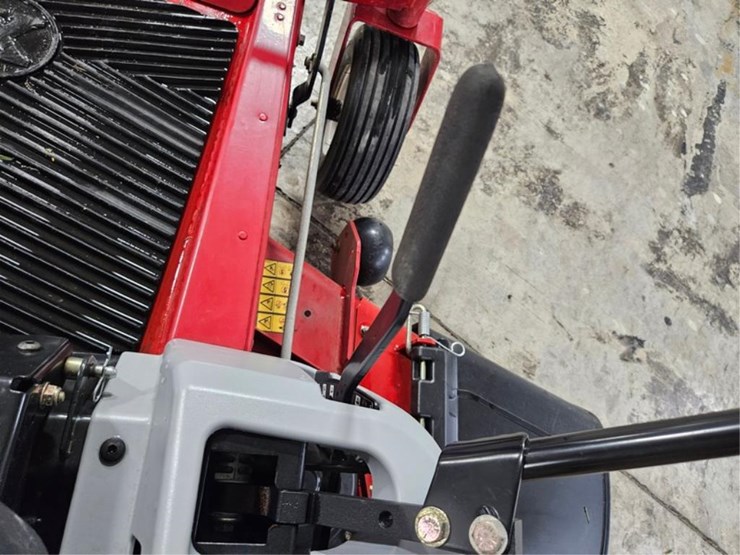 #378-•-exmark-zero-turn-mower-image-22