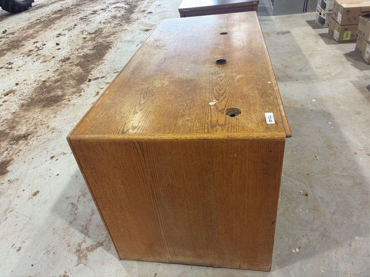 wooden-desk-image-6