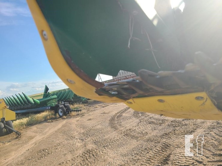 2011-john-deere-635f-image-10