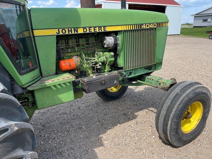 1982-john-deere-4040-image-7