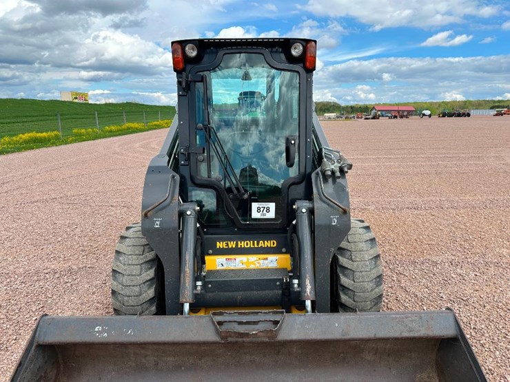2018-new-holland-l228-image-15
