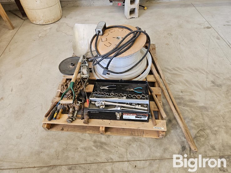 pallet-of-misc.-tools,-parts,-&-fasteners-image-1