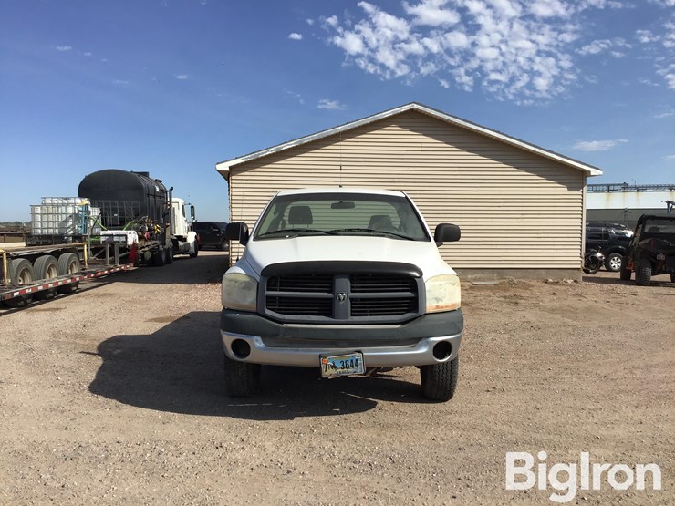 2006-dodge-ram-2500-image-2