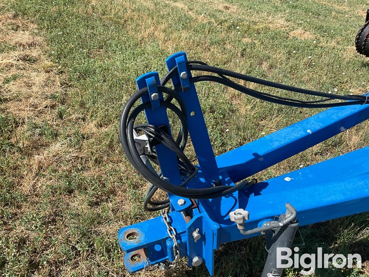 2011-landoll-3130-31-image-11