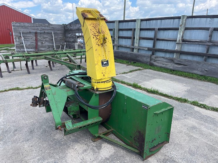 john-deere-snow-blower-image-3