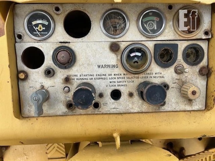 caterpillar-825-image-12
