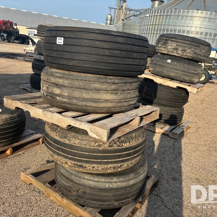 Implement Tires (DR11904)