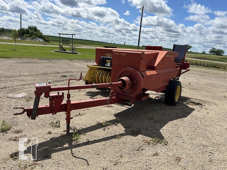 new-holland-311-image-1
