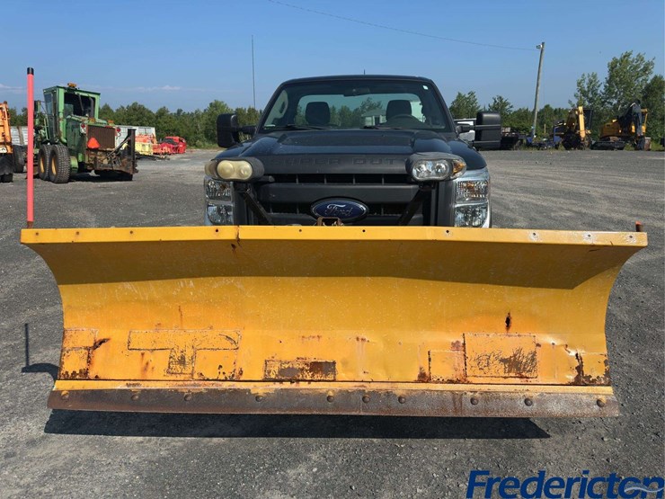 2014-ford-f250-xl-image-7
