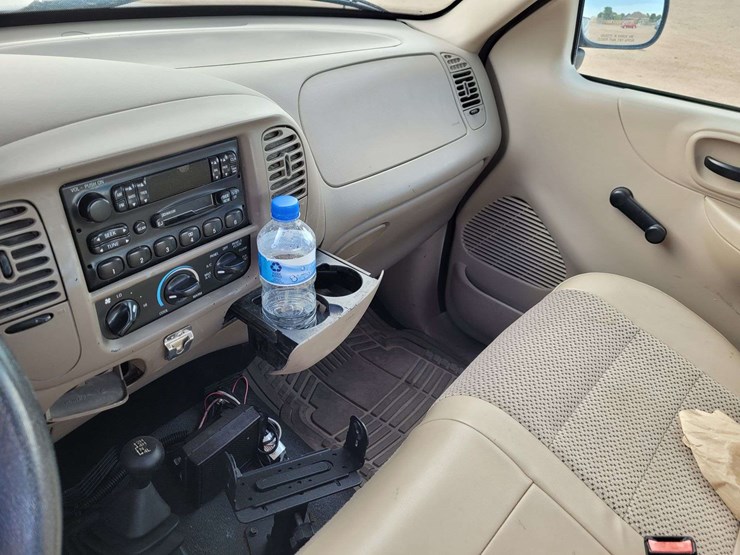 2002-ford-f150-xl-image-8