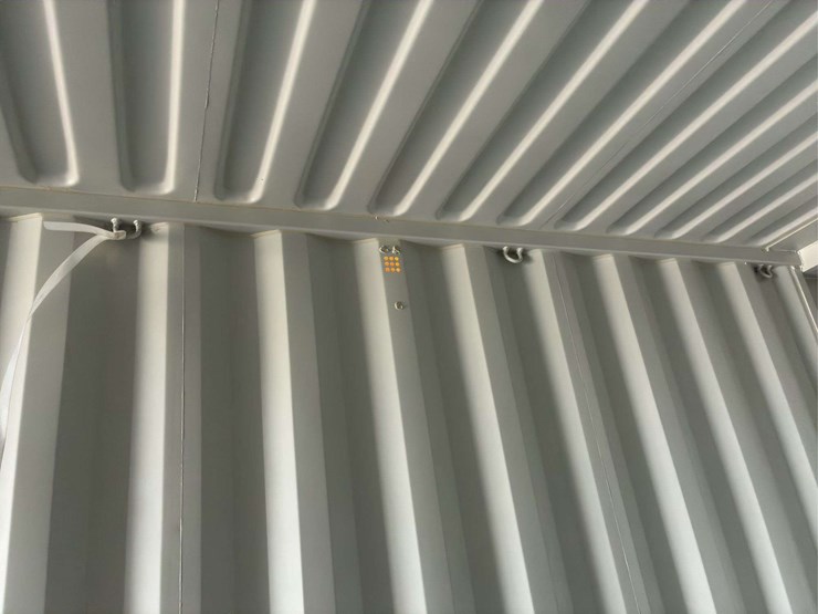 40'-hhxu328767-shipping-container-image-16