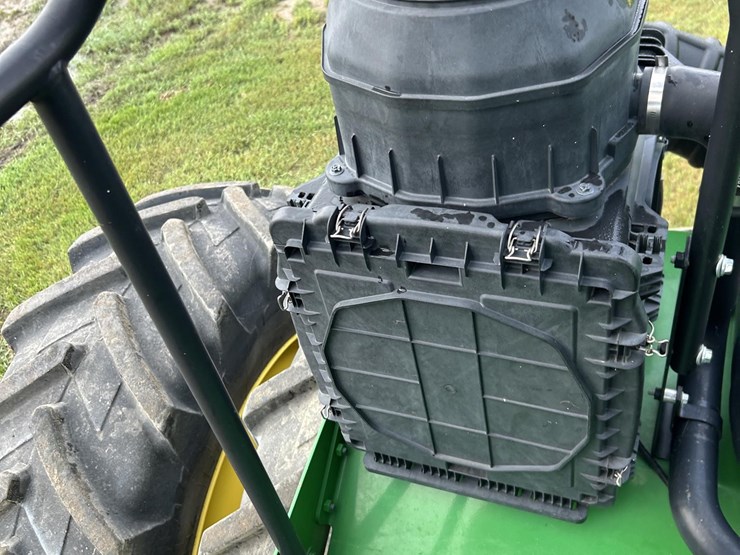 2017-john-deere-9620r-image-76