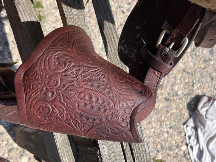 youth-saddle-image-8
