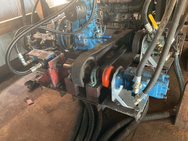 #122-•-hydraulic-lines,-pumps-and-tank-image-2