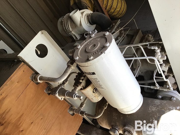 2013-gardner-denver-ebh99h01e-tankless-air-compressor-image-4