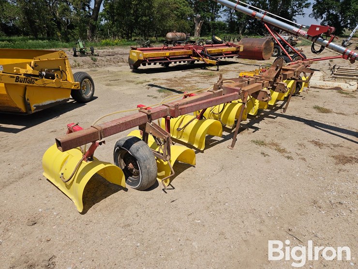 3-pt-hooded-row-crop-sprayer-image-3