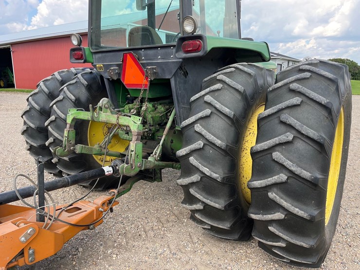 1981-john-deere-4240-image-8