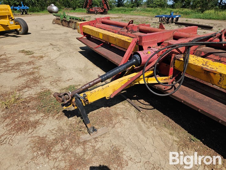 m-c-farm-equipment-2408sb-flail-shredder-image-11
