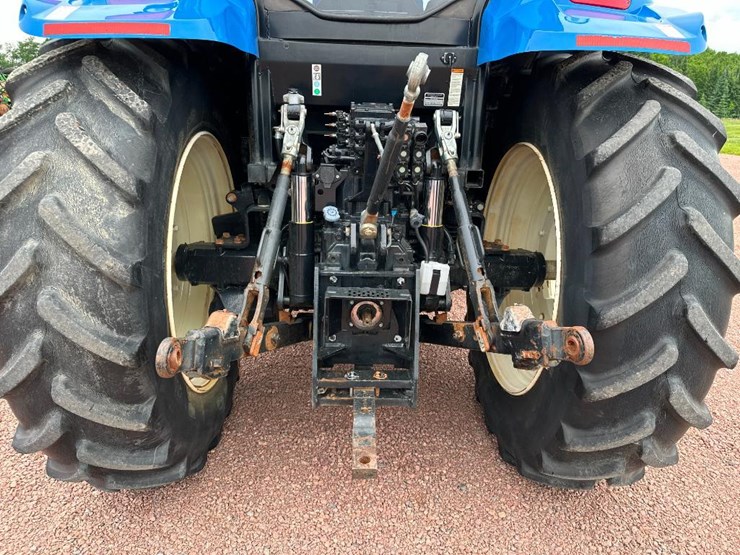 2014-new-holland-t6.175-image-22
