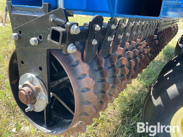 2011-landoll-3130-31-image-16