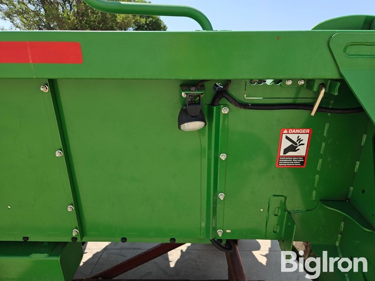 2013-john-deere-608c-image-18
