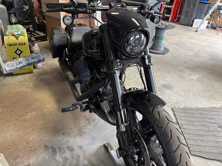 2016-harley-davidson-110-fxse-motorcycle-image-4