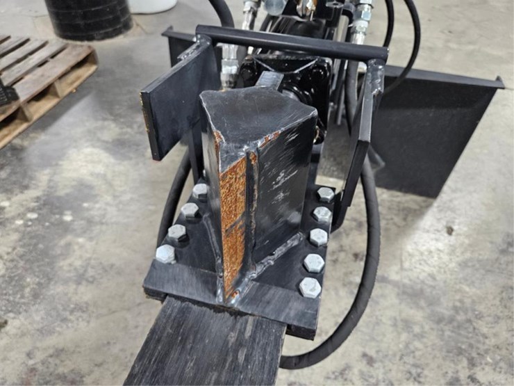 #377-•-blue-diamond-150000-skid-steer-log-splitter-image-11
