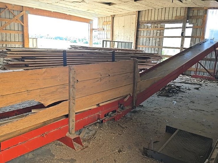 #115-•-roll-case-with-conveyor-and-side-transfer-deck-image-15
