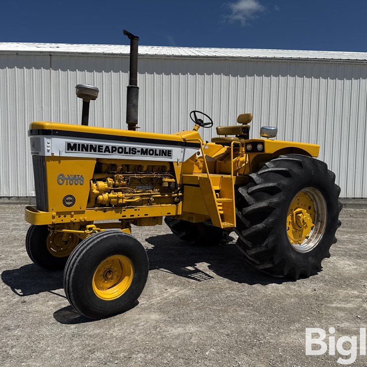 1969 MINNEAPOLIS MOLINE G1000